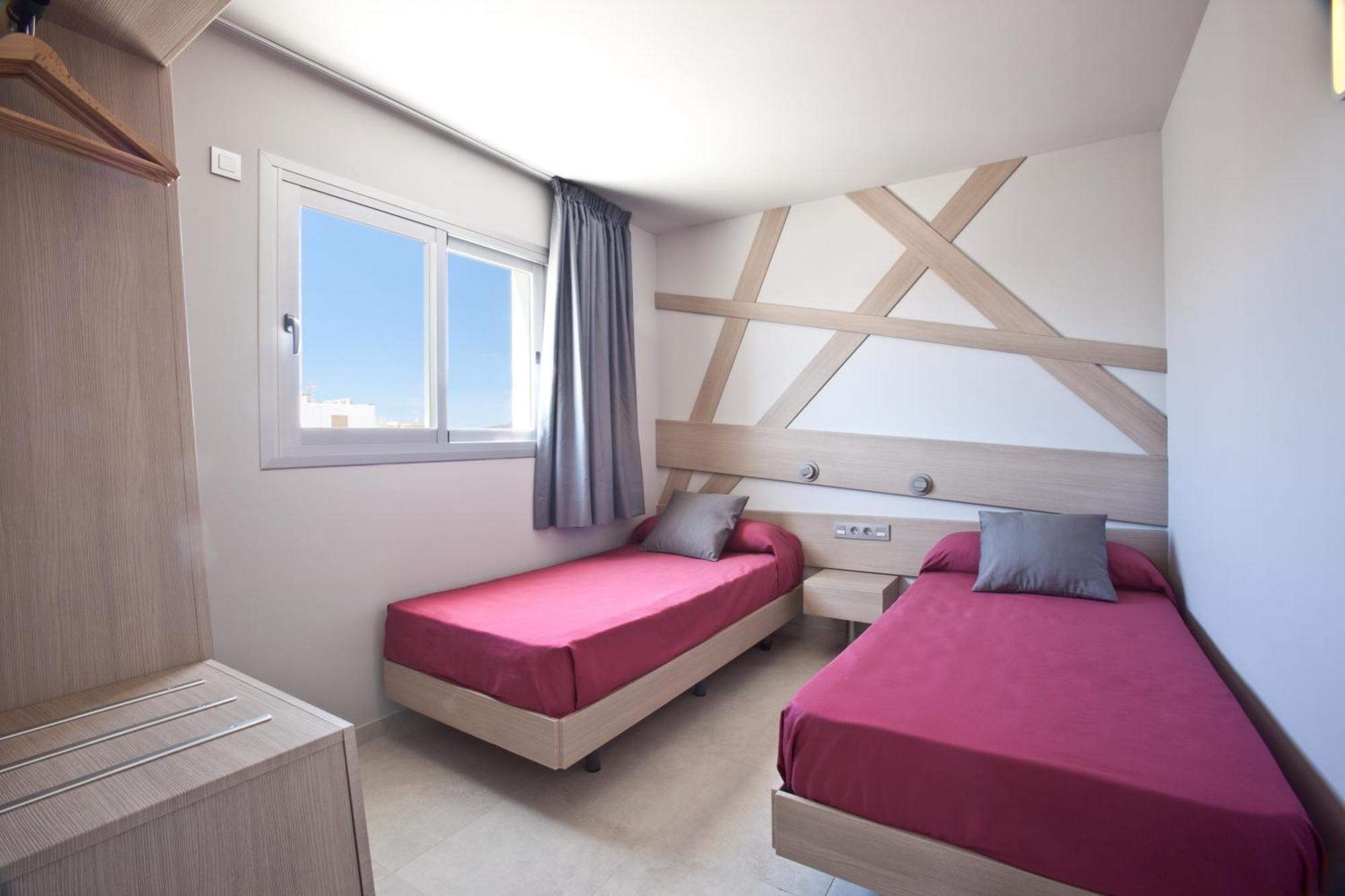 Ryans Ibiza Apartments - Only Adults Ruang foto
